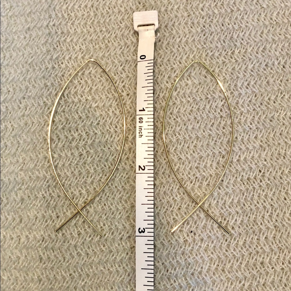 3 for $27 ❤️ Dainty Gold hoop earrings - Picture 2 of 3